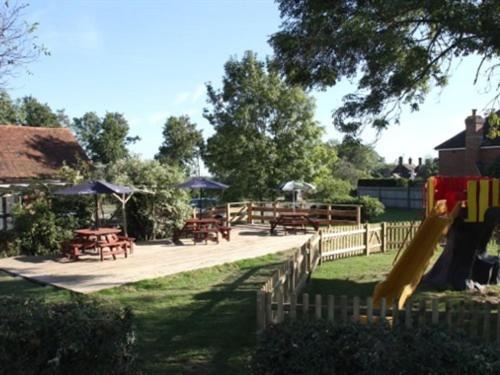 The May Garland Inn Hellingly Exterior photo